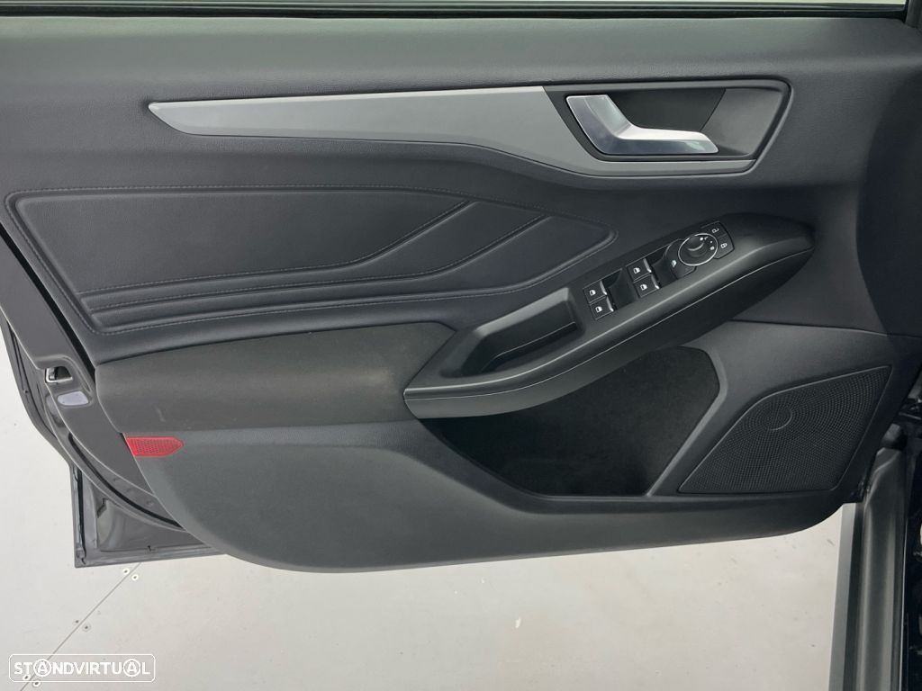 Ford Focus 1.0 EcoBoost Connected - 18