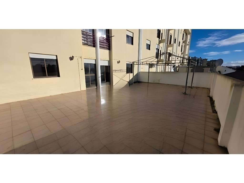Apartamento T3 com Terraço em Setúbal - Grande imagem: 3/3
