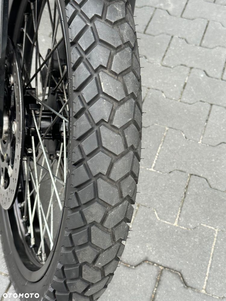 Suzuki V-STROM - 19