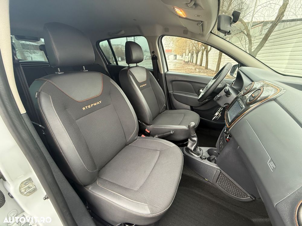 Dacia Sandero Stepway TCe 90 Prestige - 19