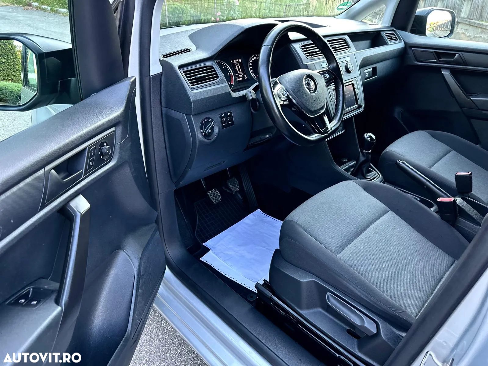 Volkswagen Caddy Maxi - 6