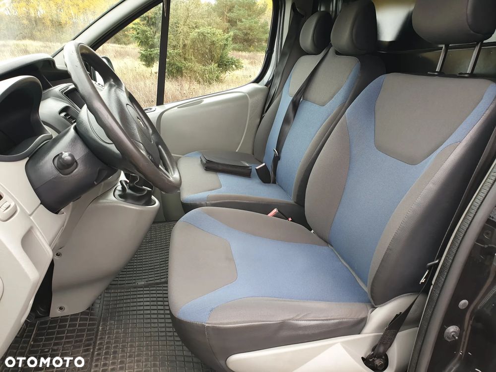 Renault Trafic - 12