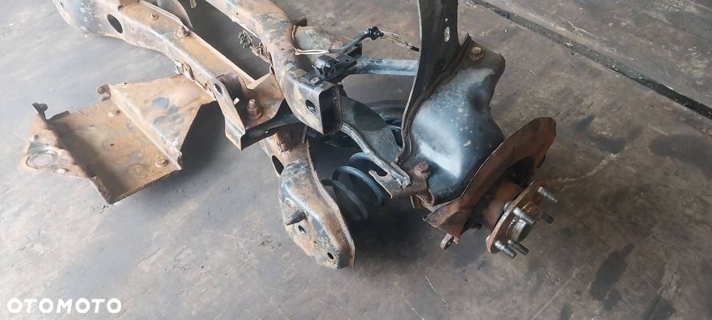 KOMPLETNE ZAWIESZENIE BELKA SANKI TYŁ FORD C-MAX I MK1 - 6