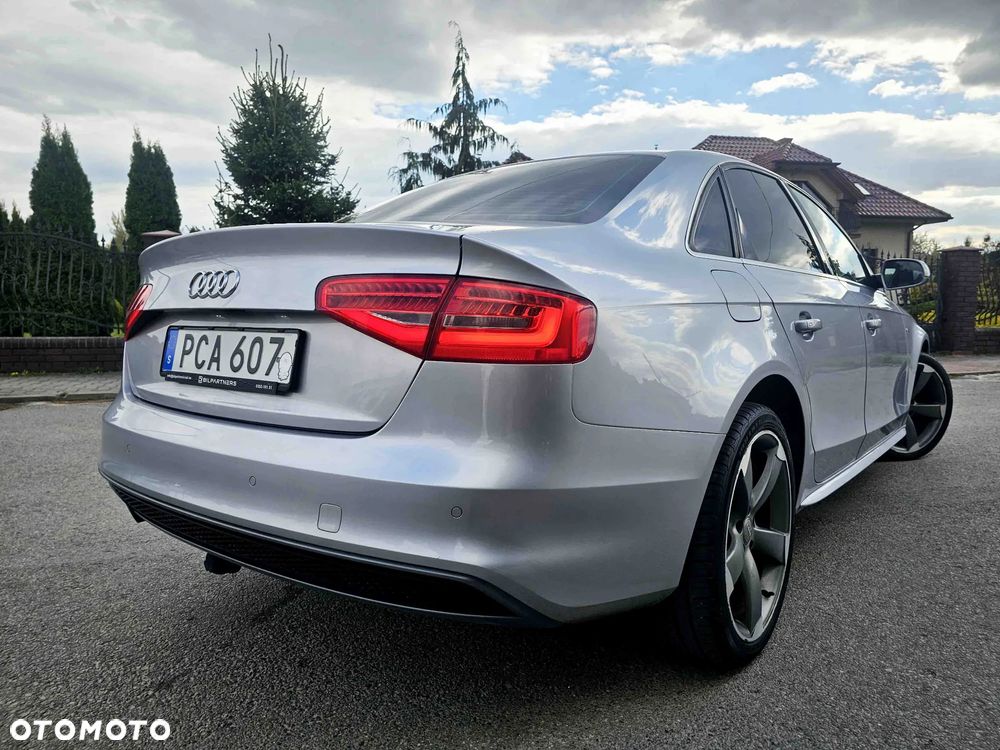 Audi A4 Limousine 2.0 TFSI S line Sportpaket (plus) - 8