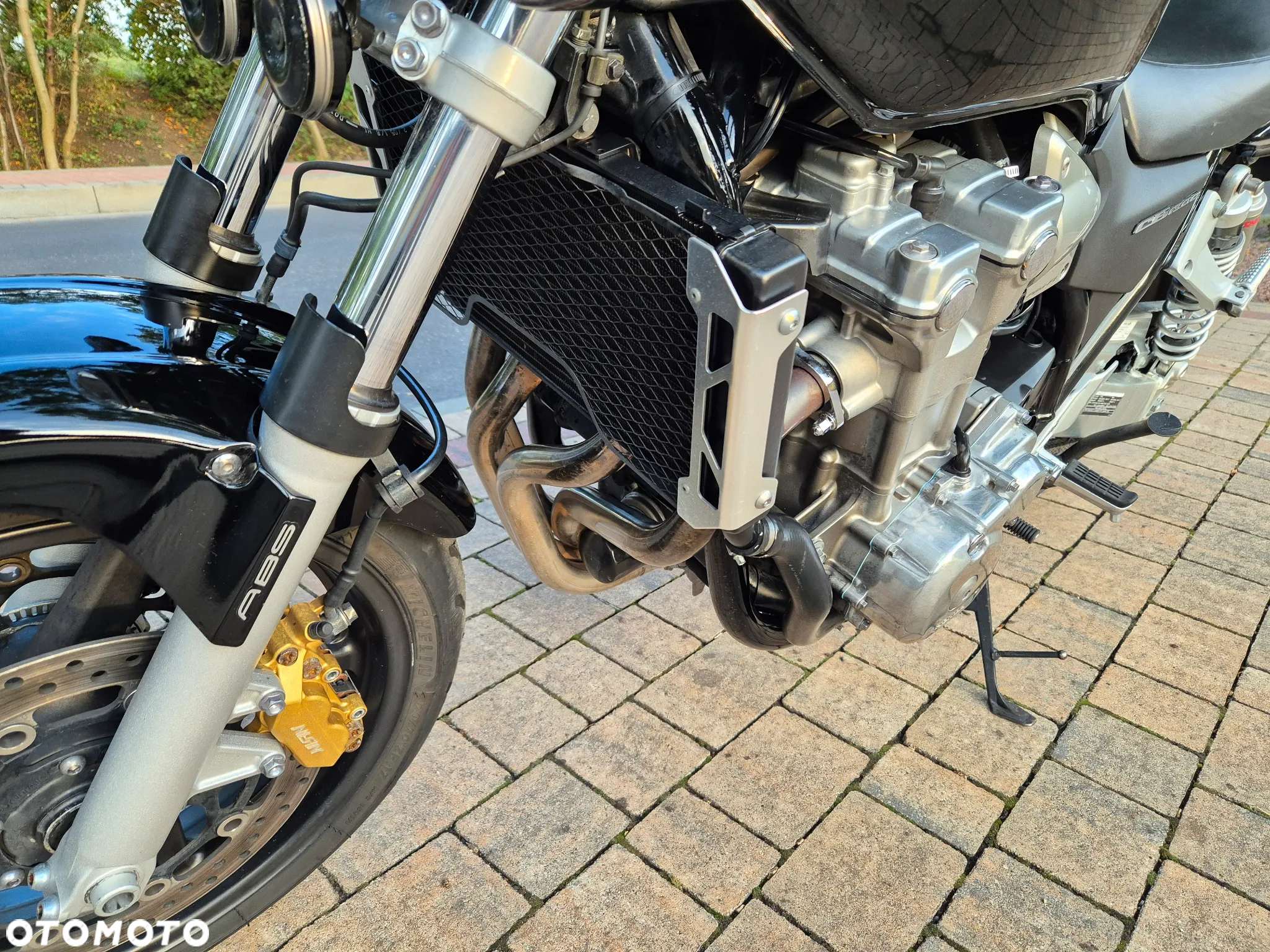 Honda CB - 9