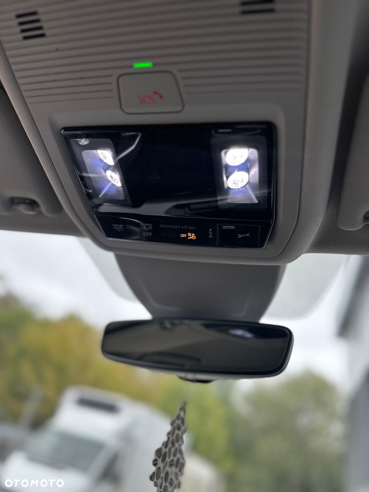 Volkswagen Golf 2.0 TDI SCR DSG Life - 23