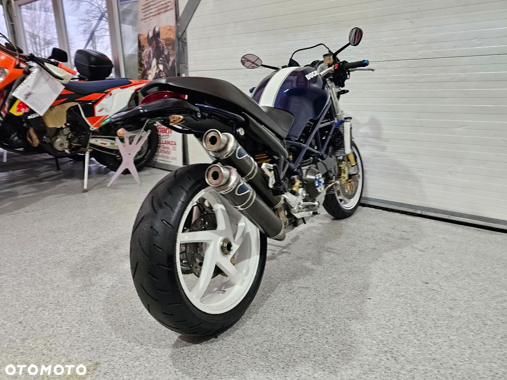 Ducati Monster - 24
