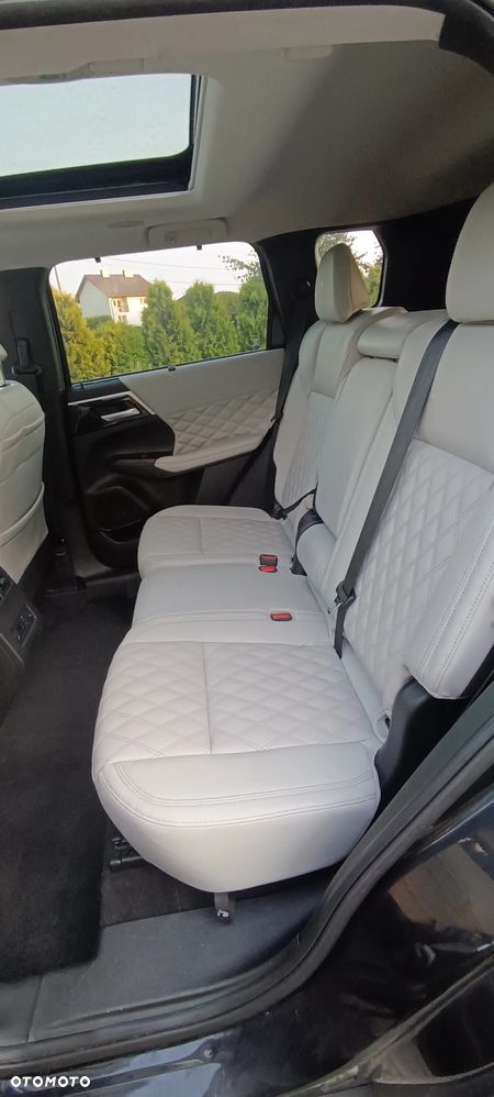 Mitsubishi Outlander - 14