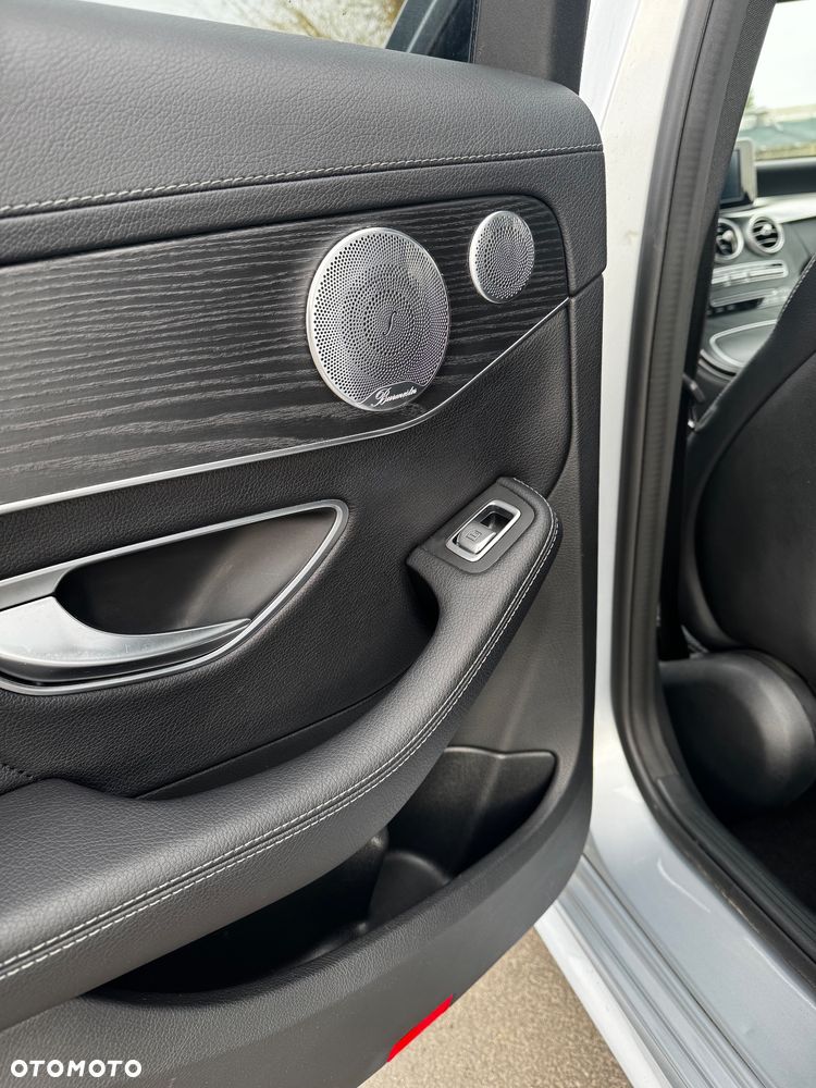Mercedes-Benz Klasa C 220 CDI DPF Automatik Avantgarde - 23