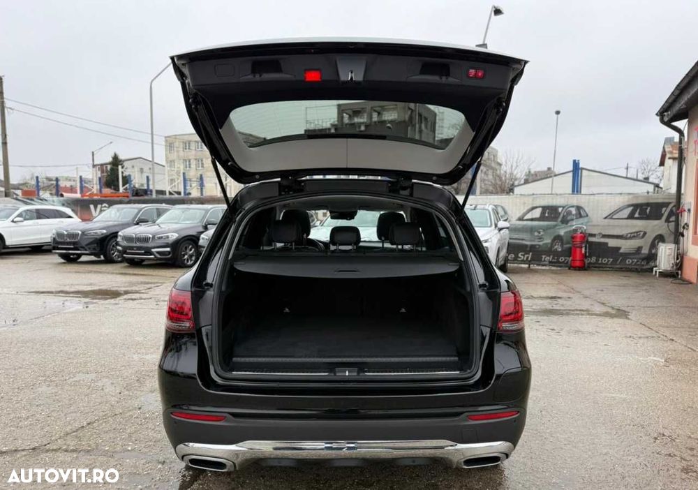 Mercedes-Benz GLC - 13