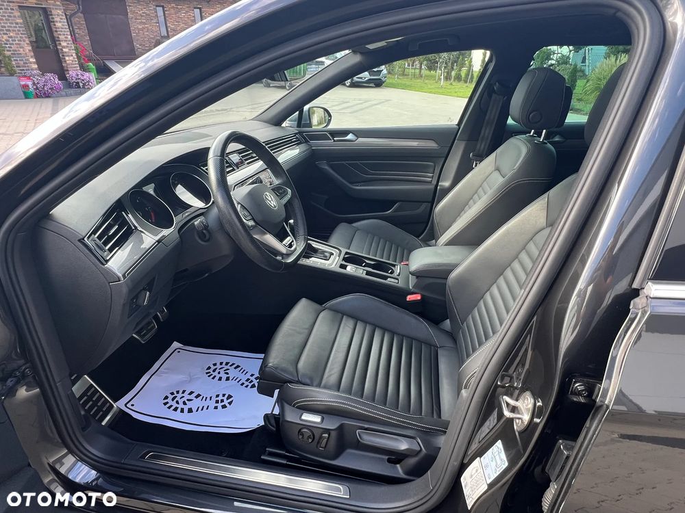 Volkswagen Passat Alltrack 2.0 TDI SCR DSG 4Motion - 9