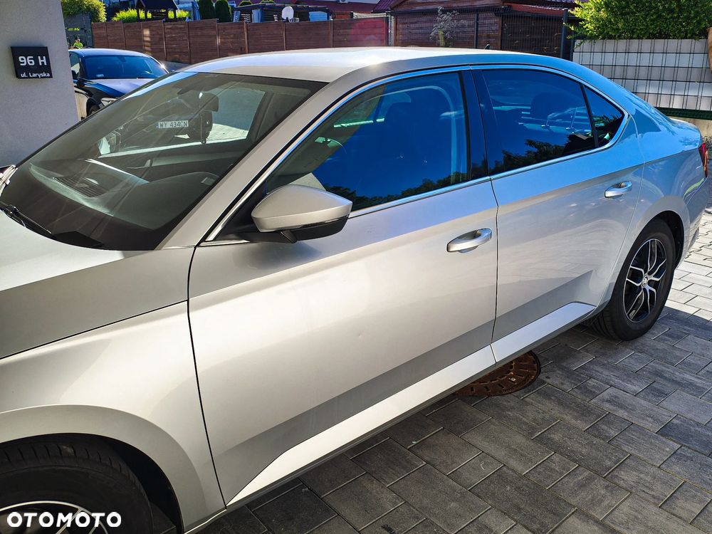 Skoda Superb 2017 photo 3