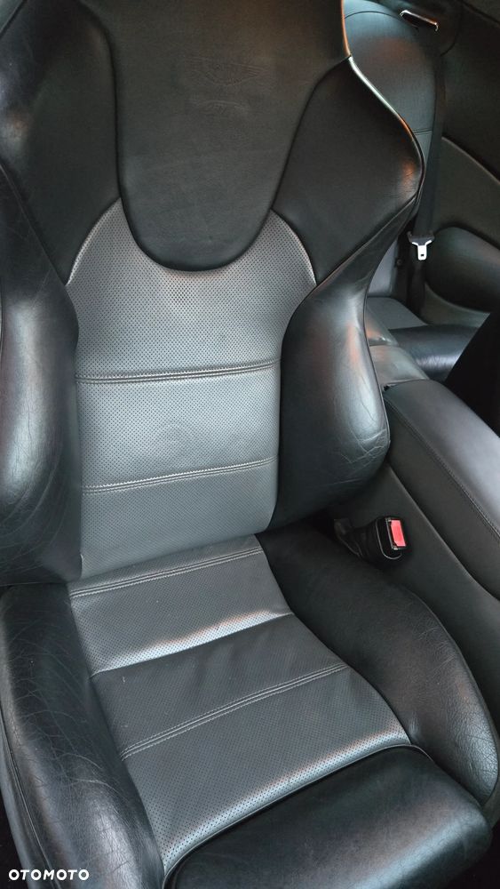 Aston Martin DB7 - 26