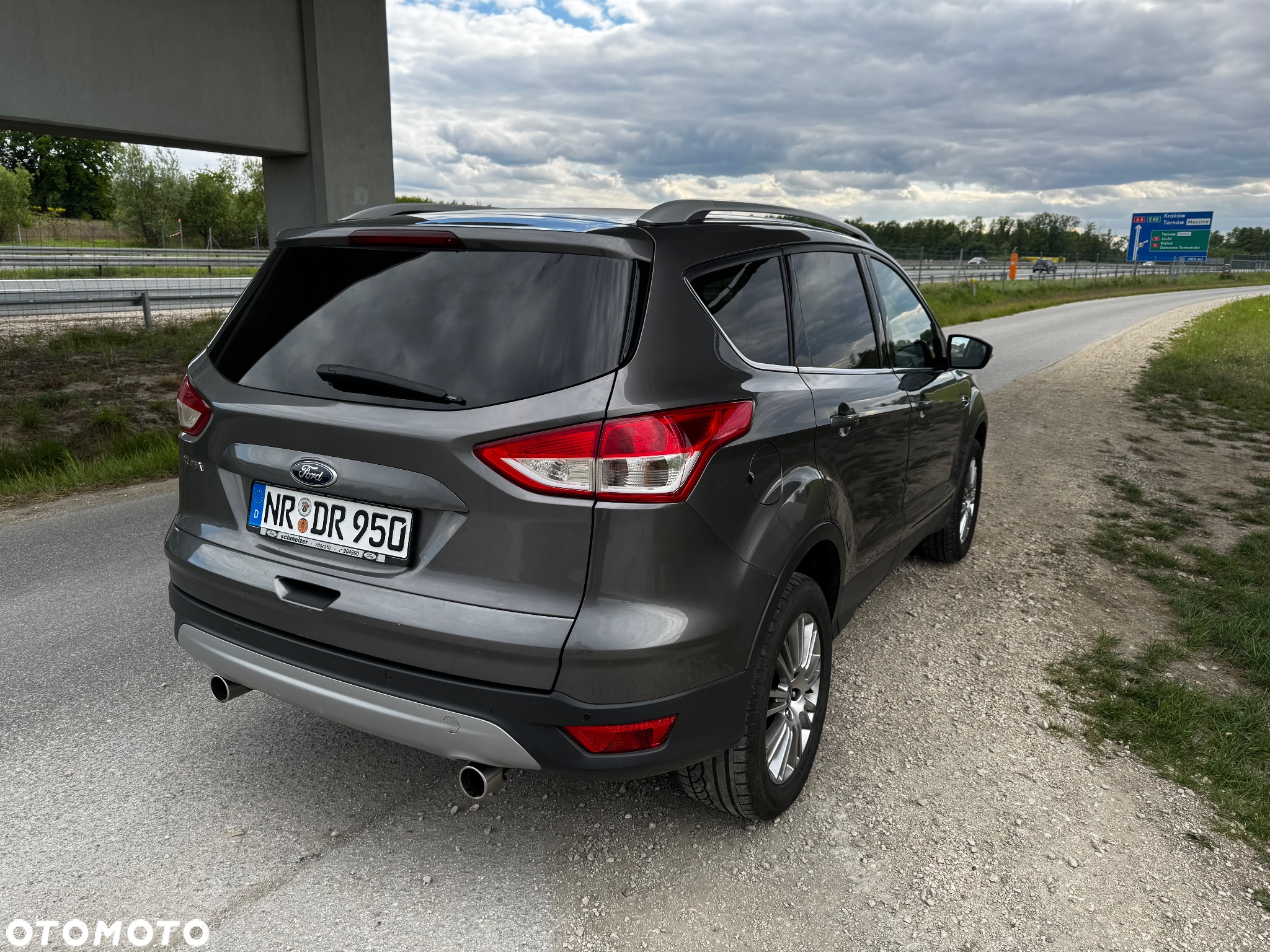 Ford Kuga 2.0 TDCi 4x4 Titanium - 6