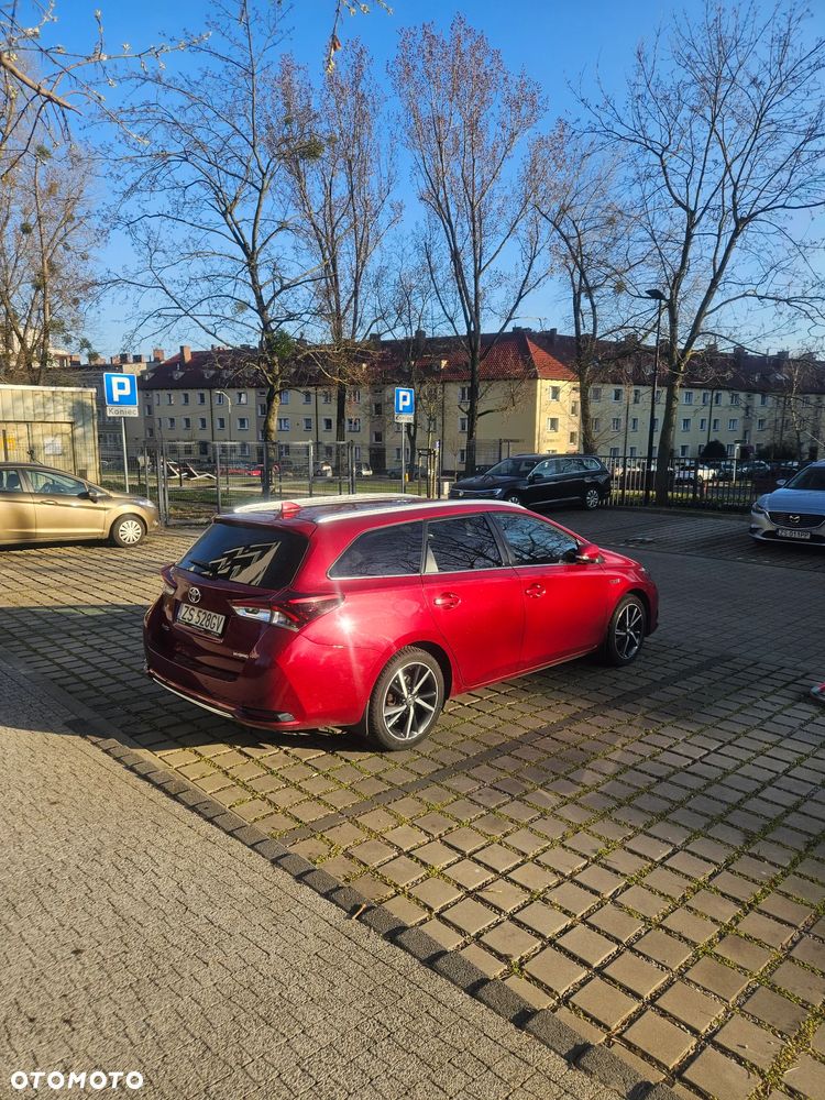 Toyota Auris Hybrid 135 Prestige - 1