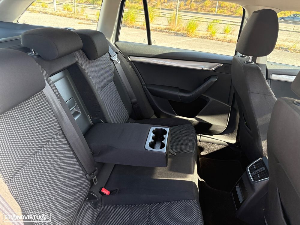 Skoda Octavia Break 1.6 TDi Ambition - 13