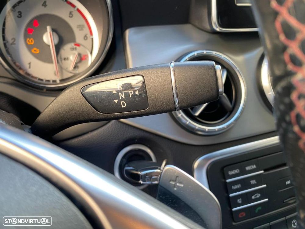 Mercedes-Benz CLA 220 (CDI) d 7G-DCT AMG Line - 23
