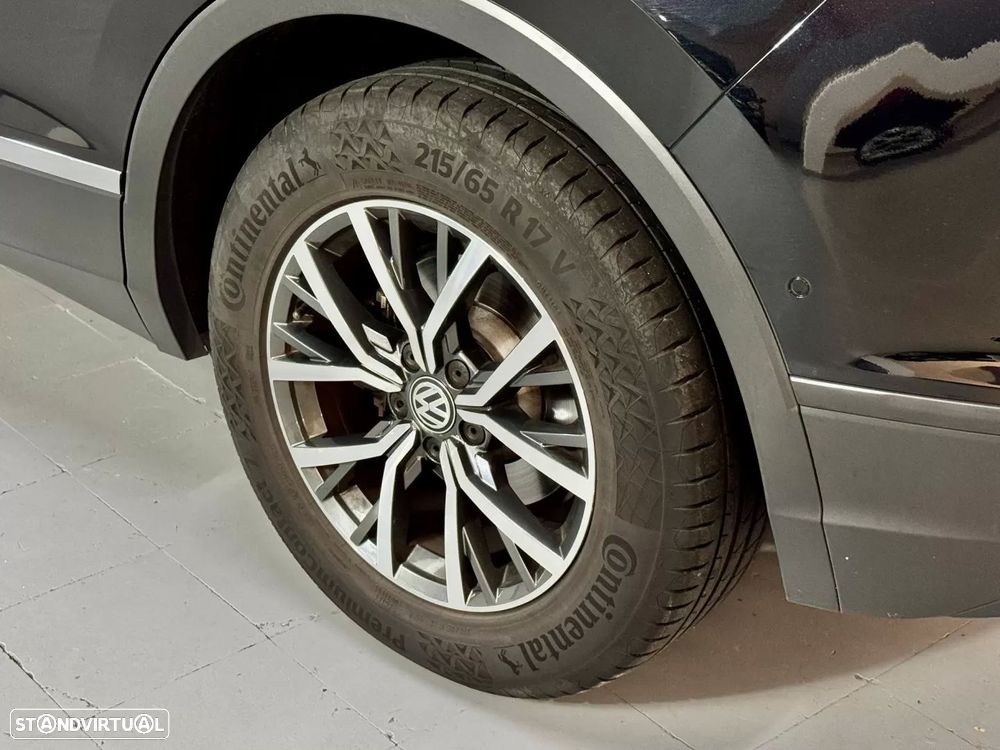VW Tiguan 1.6 TDI Confortline - 16