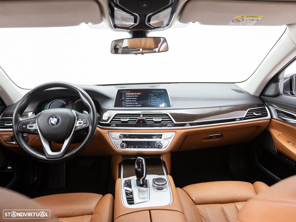 BMW 740 - 7