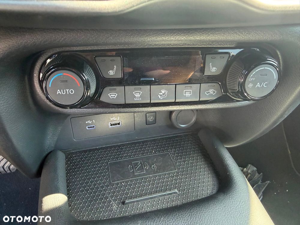 Nissan Juke 1.0 DIG-T N-Connecta DCT - 20