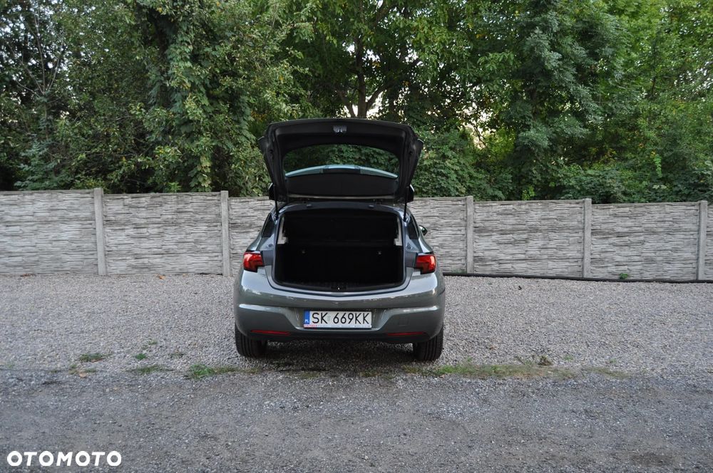 Opel Astra 1.4 T Dynamic S&S - 17