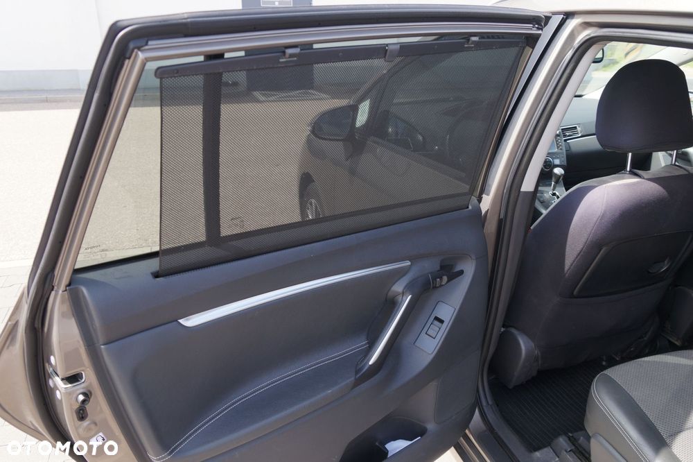 Toyota Verso 1.8 Prestige MS 7os EU6 - 11