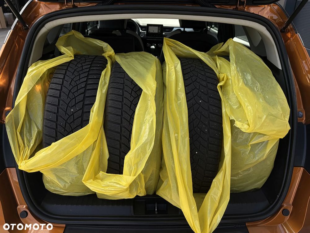 Renault Captur TCe 100 BUSINESS EDITION - 38