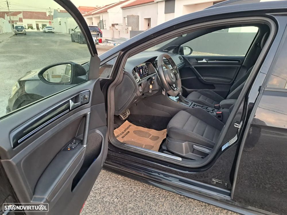 VW Golf R 4Motion (BlueMotion ) DSG - 9