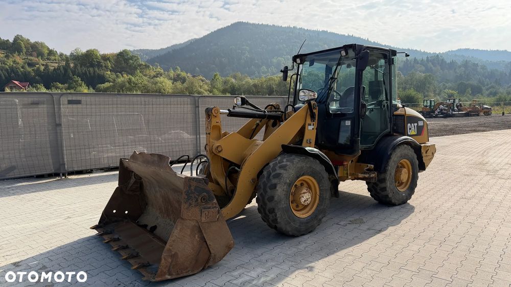 Caterpillar 906H - 1