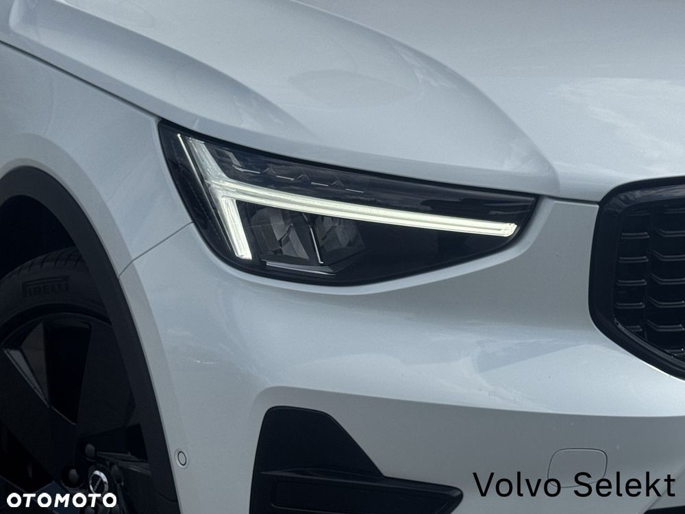 Volvo XC 40 - 35