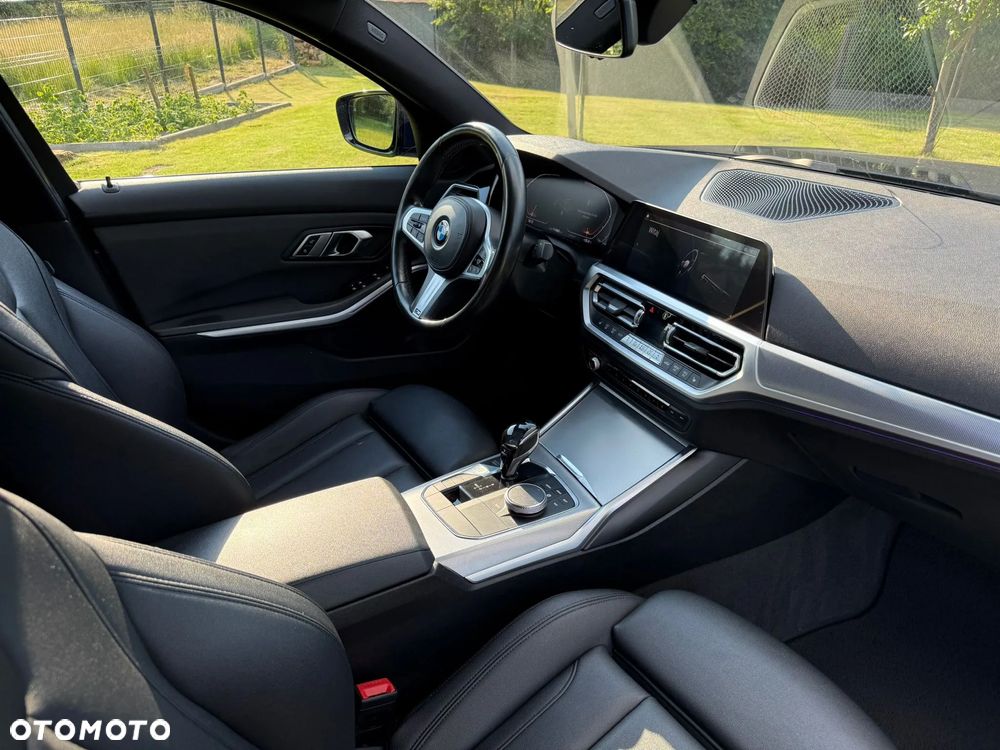 BMW Seria 3 320i GPF Sport Line Shadow - 14