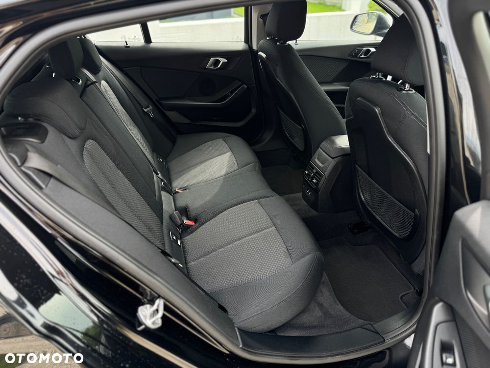 BMW Seria 1 118i Sport Line - 19