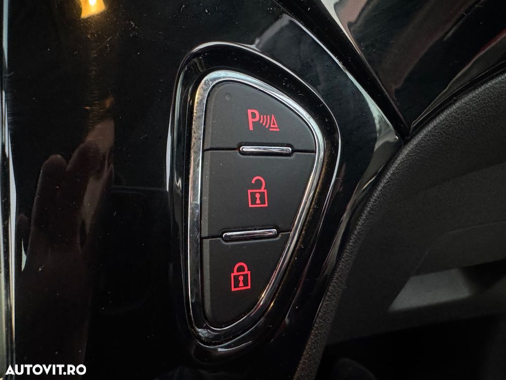 Opel Corsa 1.4 Innovation - 12