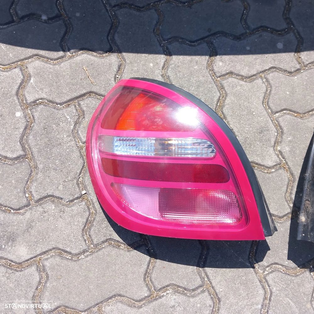 Mala e choques trás nissan almera n16 ( nao tenho os farolins ) - 2