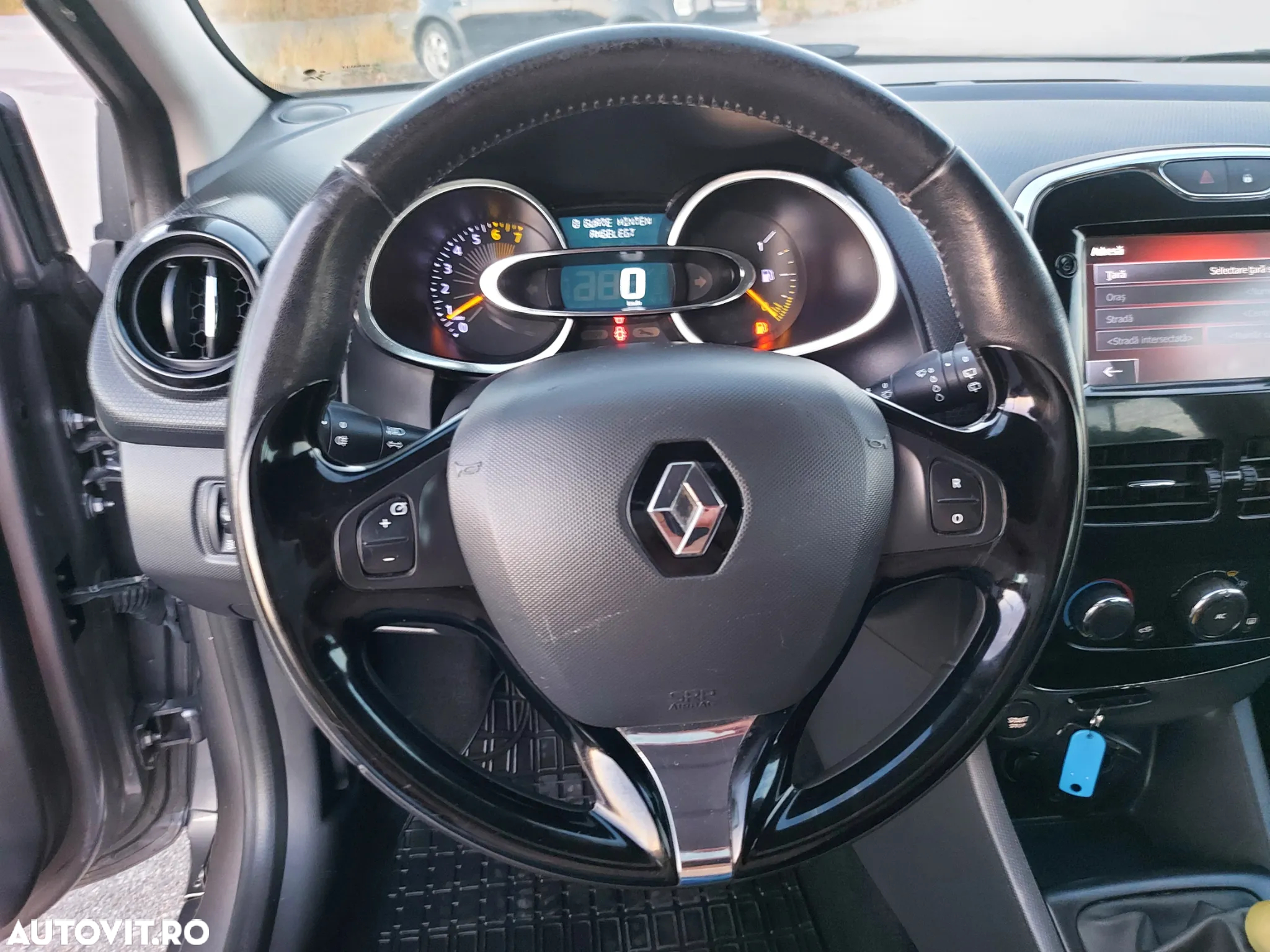 Renault Clio - 17