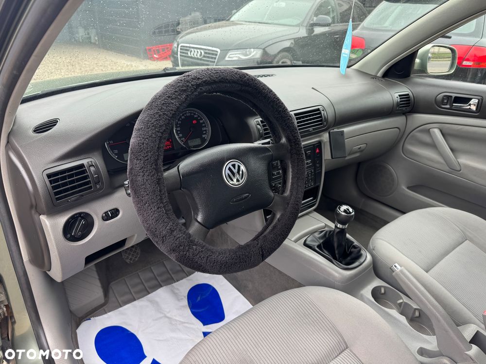 Volkswagen Passat 1.9 TDI - 13