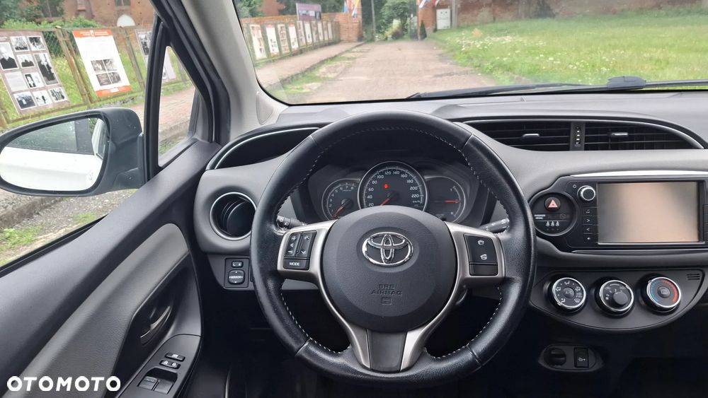 Toyota Yaris - 9