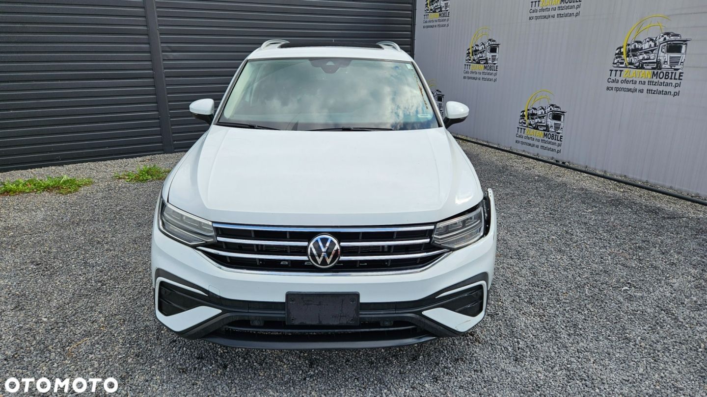 Volkswagen Tiguan - 1