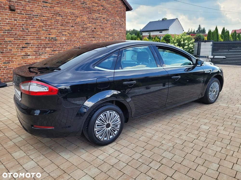 Ford Mondeo 1.6 Trend - 9