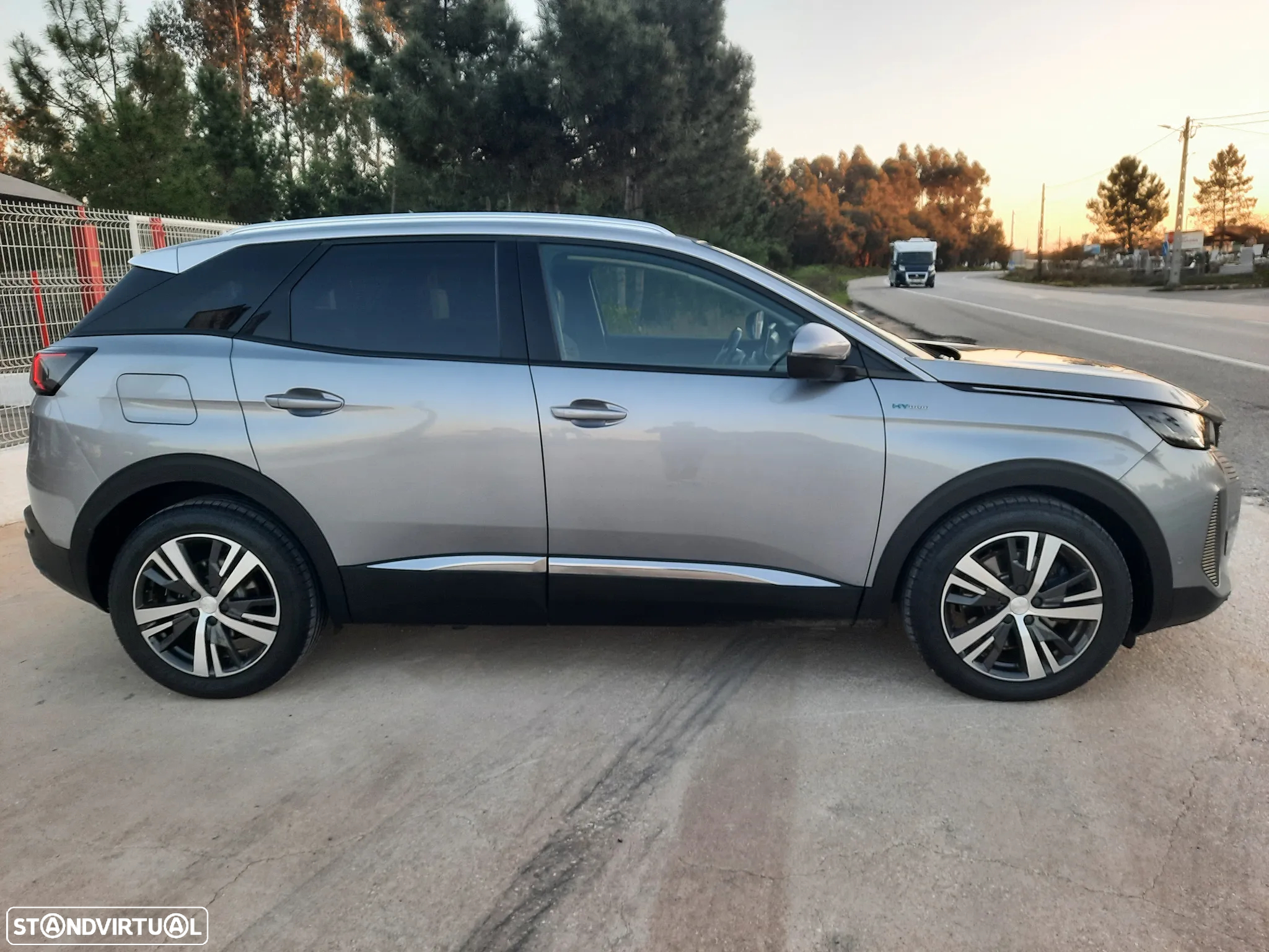 Peugeot 3008 1.6 Hybrid Allure Pack e-EAT8 - 11