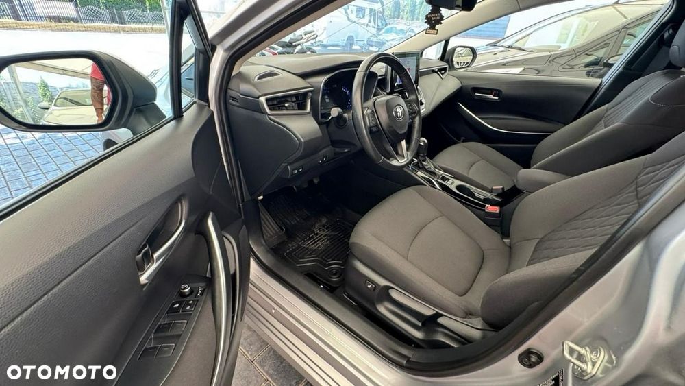 Toyota Corolla - 22