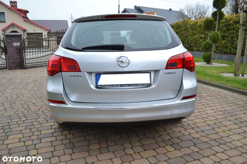 Opel Astra 1.4 T Cosmo EU6 - 5