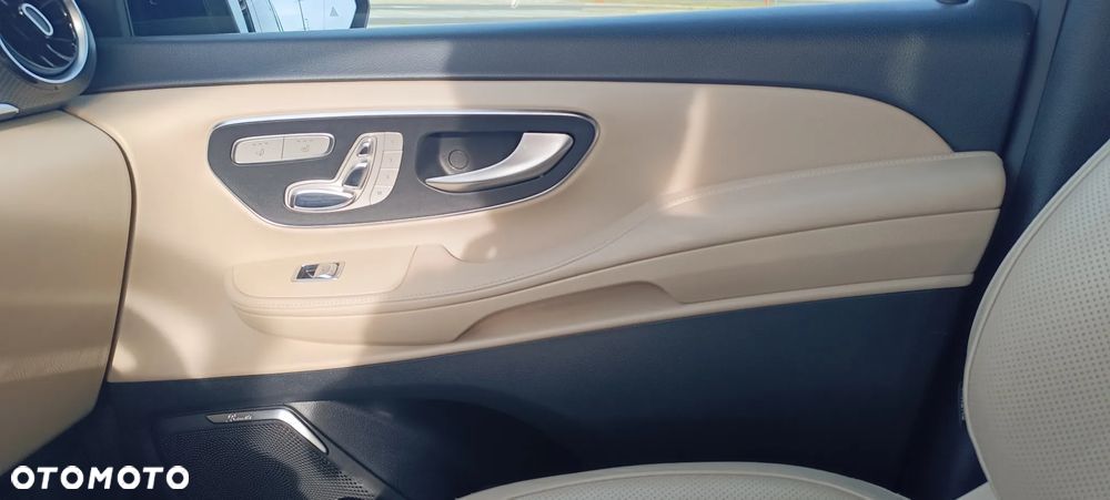 Mercedes-Benz Klasa V 300 d 4-Matic Avantgarde 9G-Tronic (d³ugi) - 8