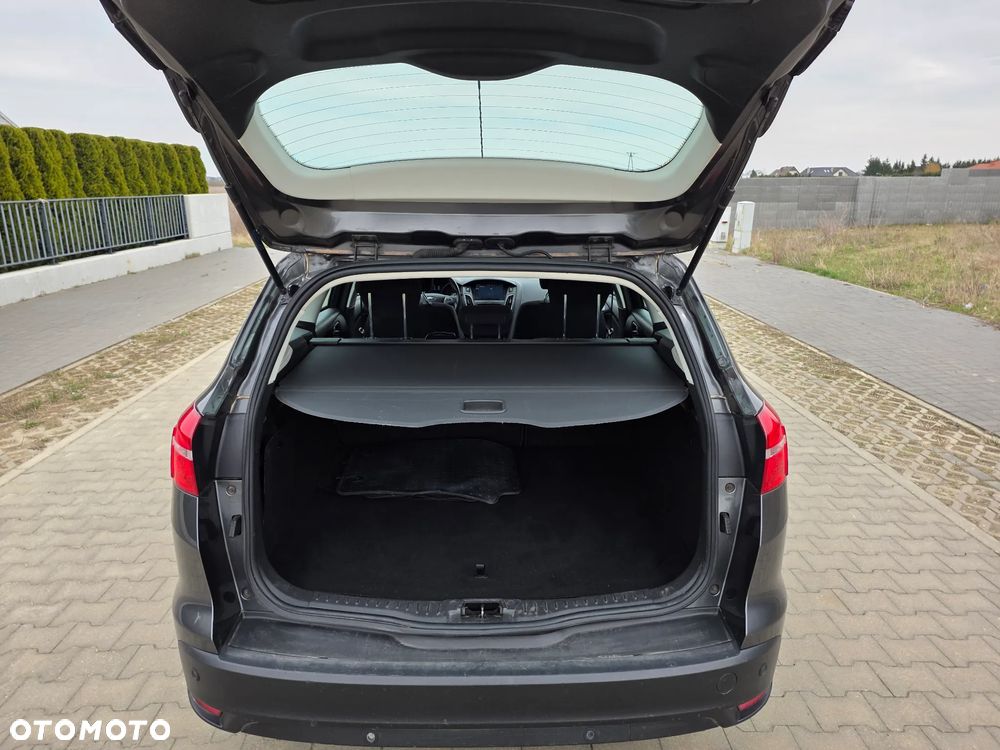 Ford Focus 1.0 EcoBoost Trend - 18