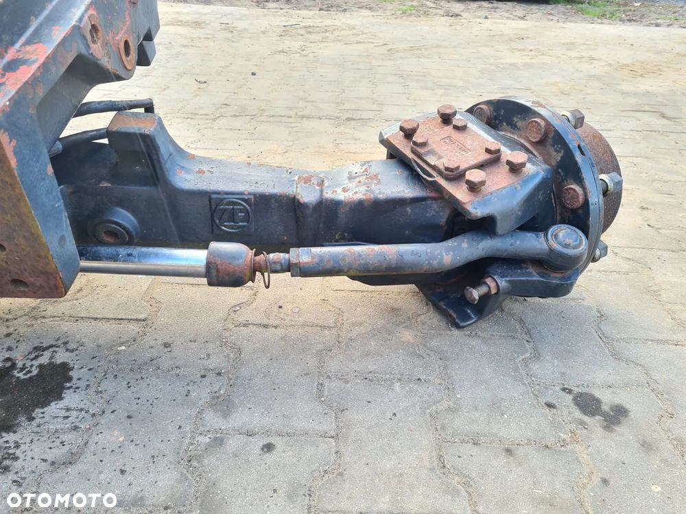 Glowica deutz bf4l1012 silnika agrotron blok wał tloki most przedni - 4