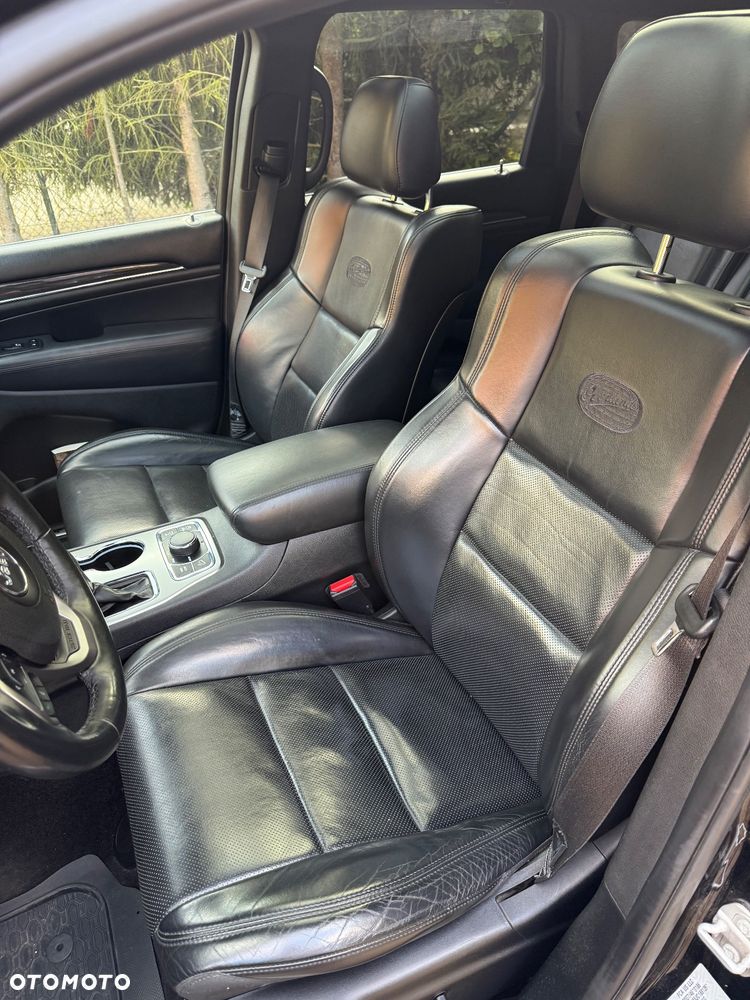 Jeep Grand Cherokee - 12