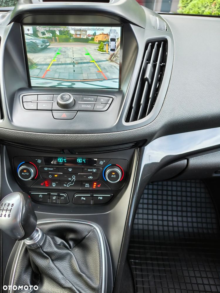 Ford Kuga - 16