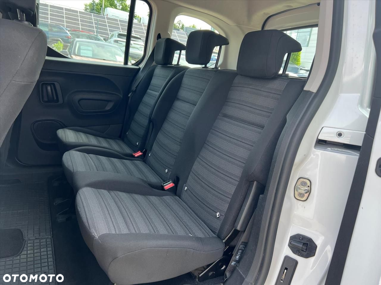 Opel Combo Life 1.5 CDTI Enjoy S&S - 12