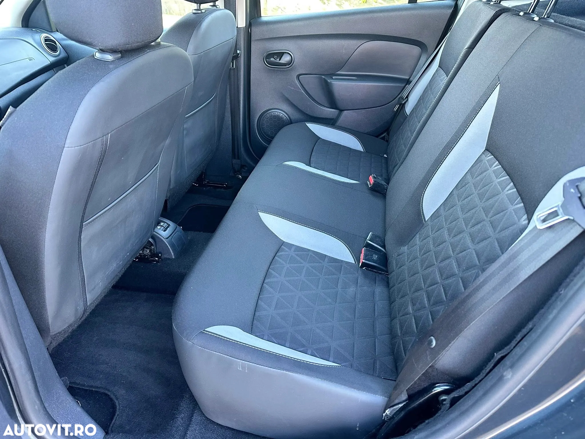 Dacia Sandero Stepway dCi 90 Prestige - 7