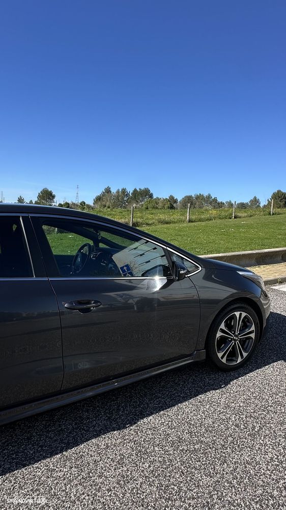 Kia Ceed 1.6 CRDi GT Line - 11